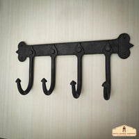 Medieval wall hook with 4 spear tip hangers