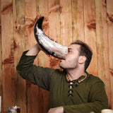 extra large drinking horn which holds approximately 1000mls of liquid.