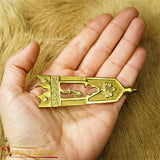 14th century english belt fittings