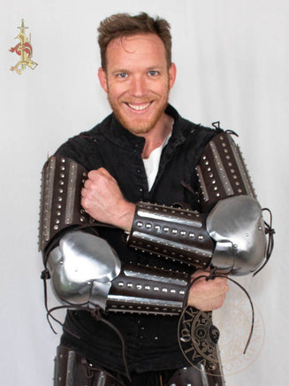 14th century splinted arms armour