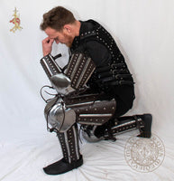 14th century splinted legs armour