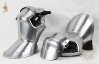 Avant gauntlets armour reproduction reenactment