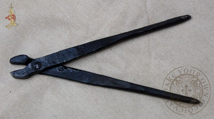 Chainmail riveting tool 9 mm 18 gauge blacksmith tongs Renaissance