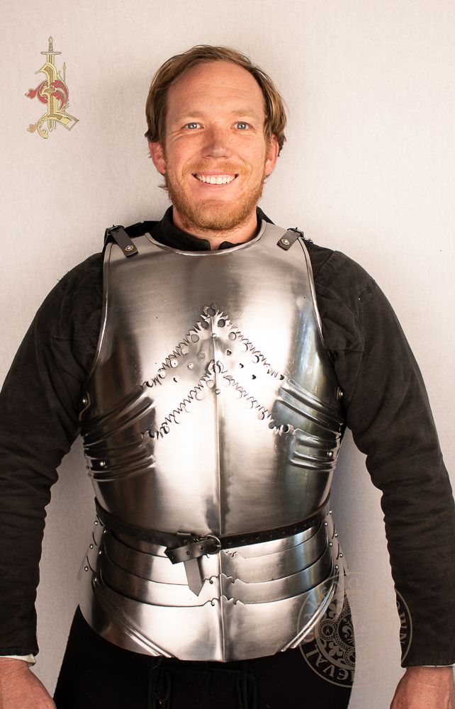 Gothic Plate Armour Cuirass (15th Century 1480 - 1495)