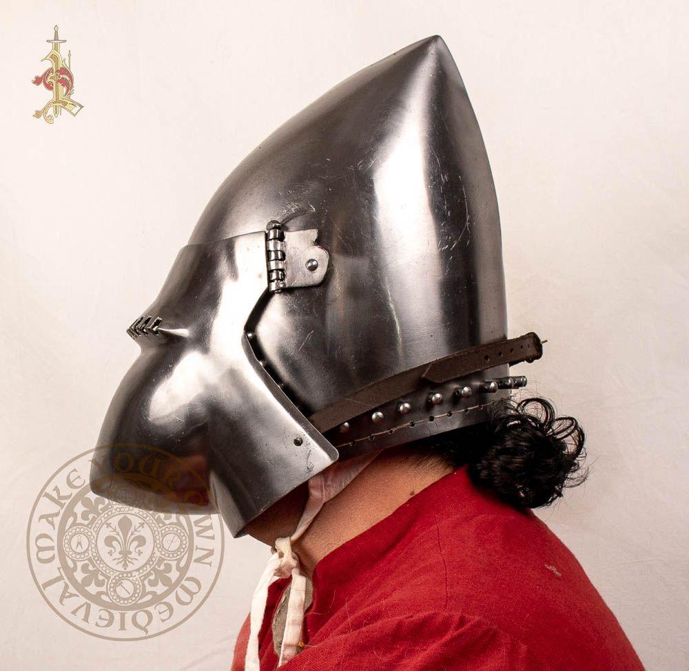 Hounskull Pig-Face Bared Ocular Visor Bascinet 14th - 15th Century Helm. (14 Gauge)