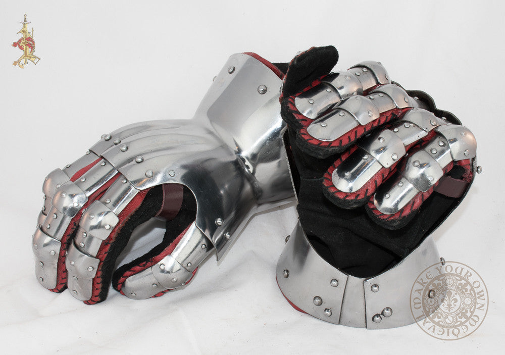 Hourglass Gauntlets 14th Century. The Black Prince