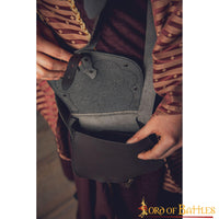 Ladies Vintage style leather shoulder bag