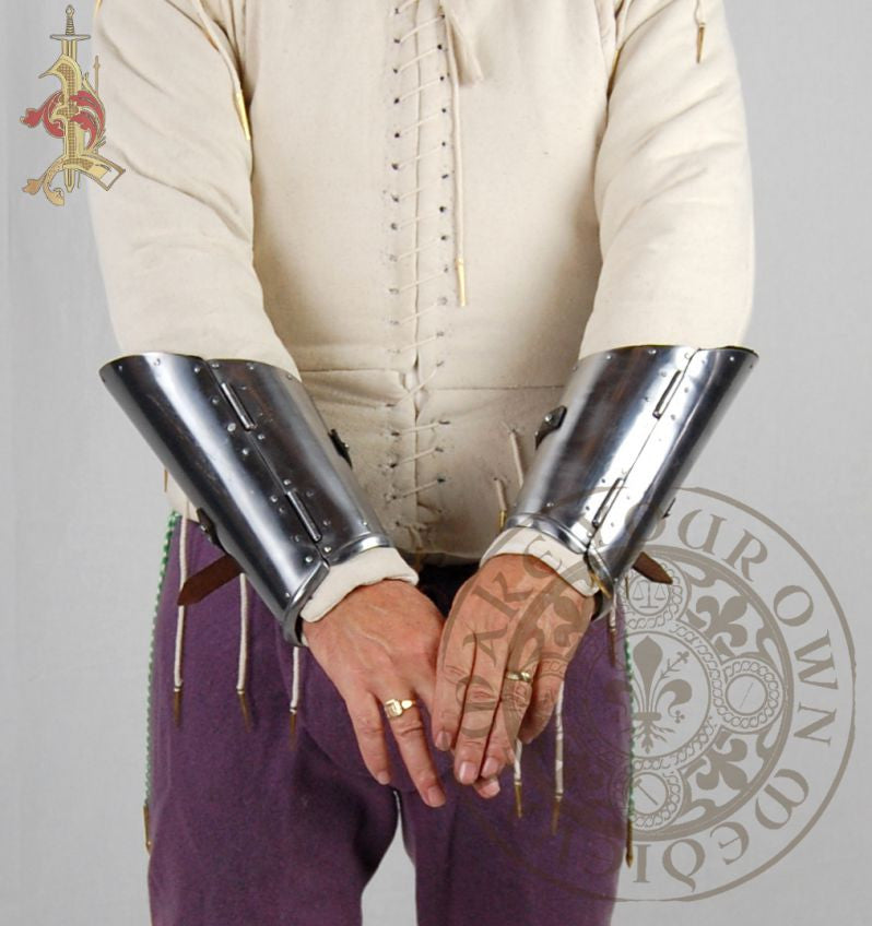 Bracers 16 Gauge Steel