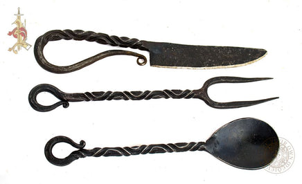 Medieval cutlery set including a spoon, knife and fork with scabbard