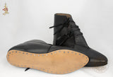 Medieval leather shoes in black with ties