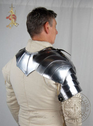 Medieval plate armour shoulder pauldron