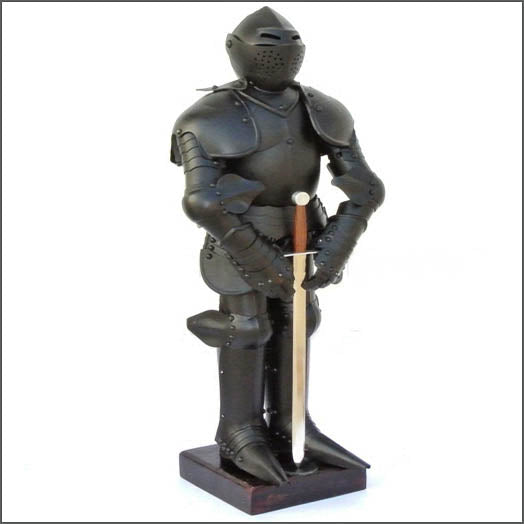 Knights Plate Armour Suit On Stand- Blackened