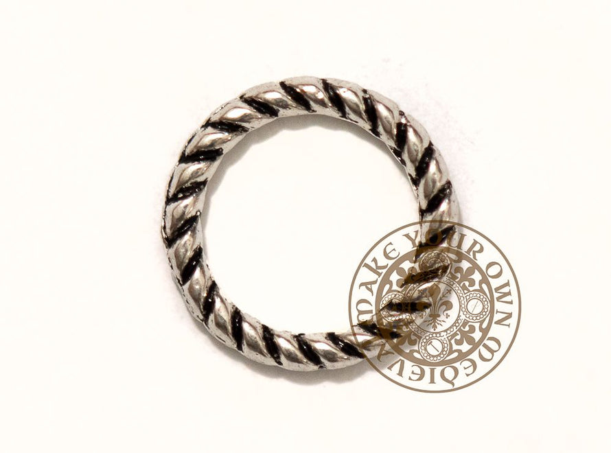 Lacing rings| Make Your Own Medieval