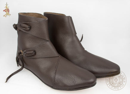 viking toggle shoes for historical reenactment